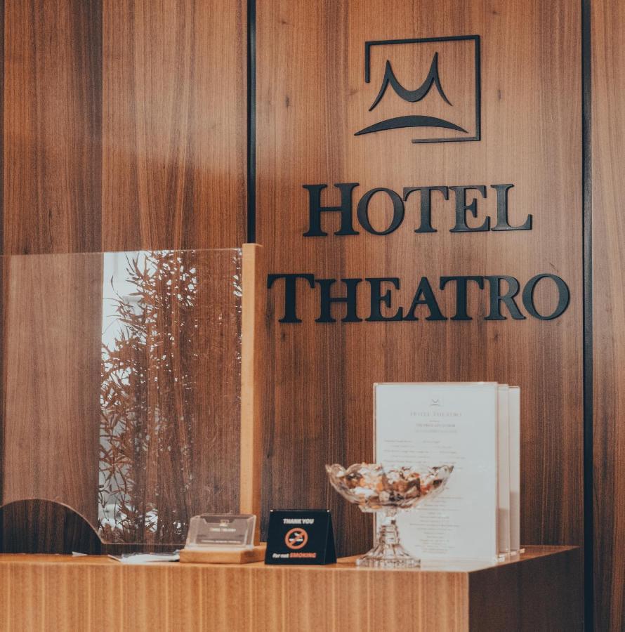 Hotel Theatro- City Center Тирана Экстерьер фото